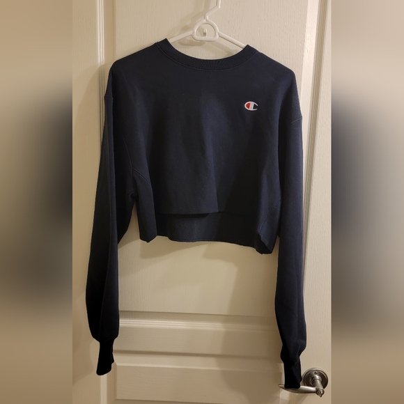 Champion Reverse Weave Cropped Crewneck Sweater - Picture 2 of 4
